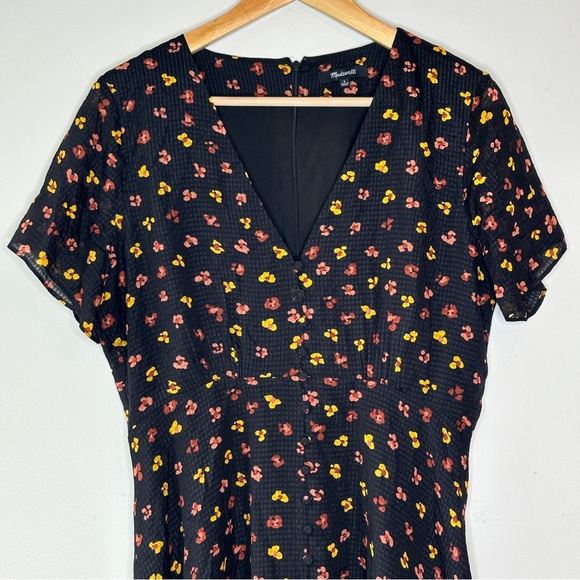 Madewell Silk Button Front Swing Dress Black Feline Floral AB340 Size 8 - Picture 3 of 15